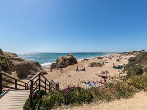 Beach - Roseus Villa, Galé, Algarve (Guia)