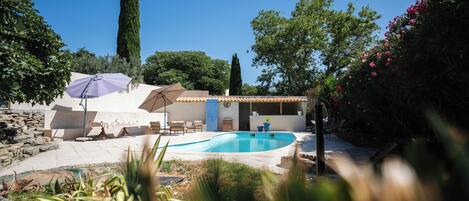 Signature Villa, Garden View | Terrace/patio