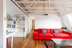 Apartment | Living room - Charming Loft in Islington - Stunning View! (London)