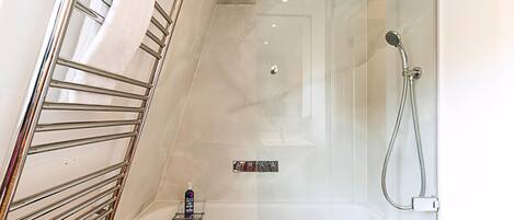 Apartment | Bathroom
