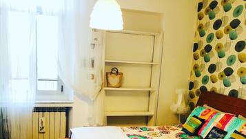 1 camera, una scrivania, ferro/asse da stiro, Wi-Fi