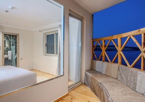 16 slaapkamers, een kluis op de kamer, gratis wifi, beddengoed