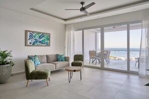 Smart TV - 2 BEDROOMS SERVICED APARTMENT - RESIDENCIA LA VISTA (Tamarindo, Santa Cruz)
