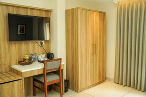 Chambre Premium | Armoire