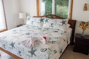 4 bedrooms, iron/ironing board, WiFi