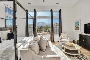 4 habitaciones, tabla de planchar con plancha y wifi gratis