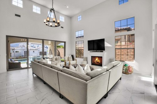 PGA Signature Lux Estate - A Ryson Property