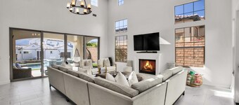 PGA Signature Lux Estate - A Ryson Property