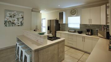 Comfort House, Garden View | Private kitchen