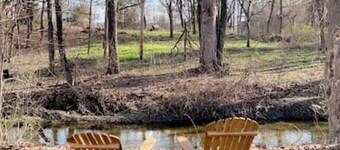 Cute, Renovated Historic Home on River, Walk to Downtown