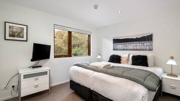 4 habitaciones, tabla de planchar con plancha y wifi gratis