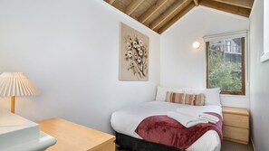 3 Schlafzimmer, kostenloses WLAN, Bettwäsche