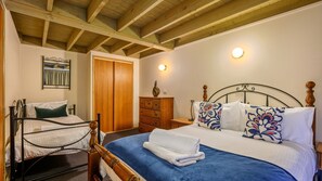 3 chambres, Wi-Fi gratuit, draps fournis