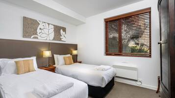 3 habitaciones, tabla de planchar con plancha y wifi gratis
