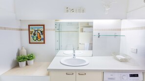 Haartrockner, Handtücher