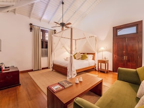 In-room safe, desk, laptop workspace, blackout curtains - Lotus Estate Colombo (Hokandara)