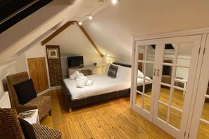 4 habitaciones, tabla de planchar con plancha y wifi gratis