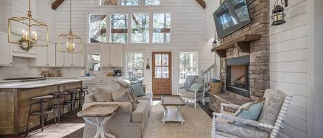 Smart-TV, Kamin, DVD-Player