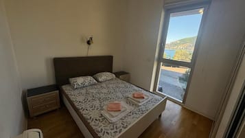 2 chambres, fer et planche Ă repasser, Wi-Fi, draps fournis