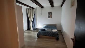 1 Schlafzimmer, BĂŒgeleisen/BĂŒgelbrett, Reisekinderbett, kostenloses WLAN
