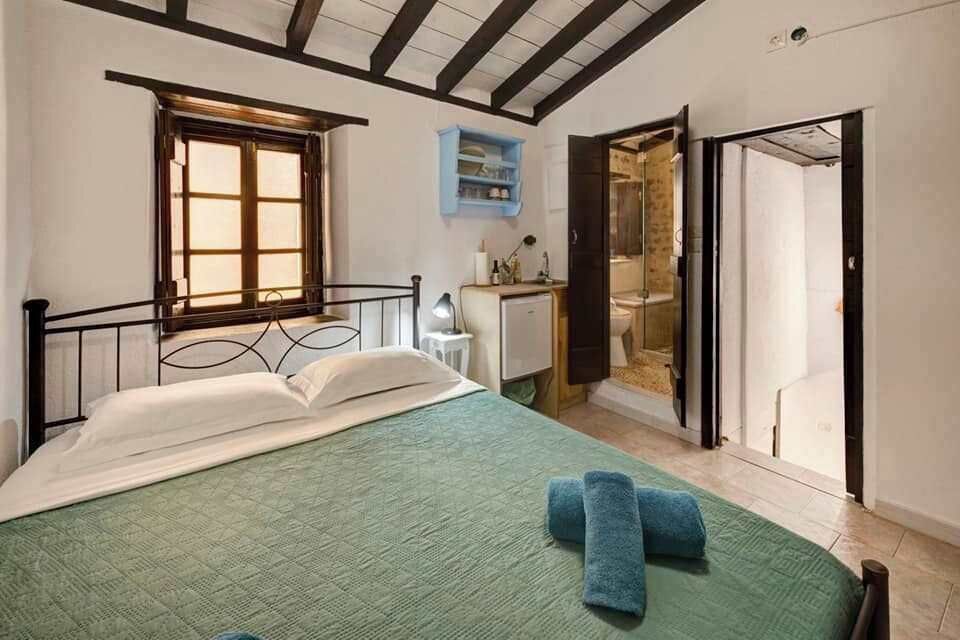 旅行婴儿床、WiFi、床单