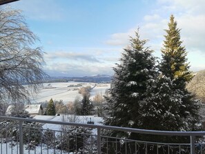 Property grounds - Marburg - 2-room APARTMENT in the GREEN, GARDEN, TERRACE, QUIET, GREAT PANORAMIC VIEW! (Marburg)