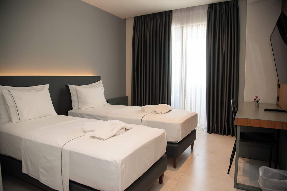Superior Double Room, Balcony, Sea View | In-room safe, soundproofing, iron/ironing board, free cribs/infant beds