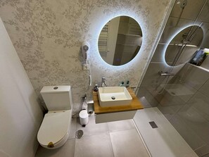Hair dryer, towels