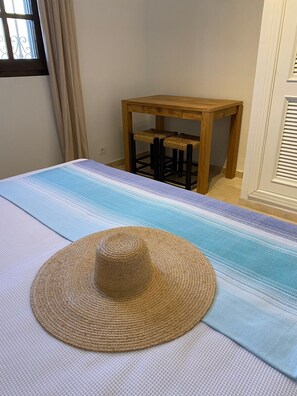4 Schlafzimmer, Bügeleisen/Bügelbrett, WLAN, Bettwäsche