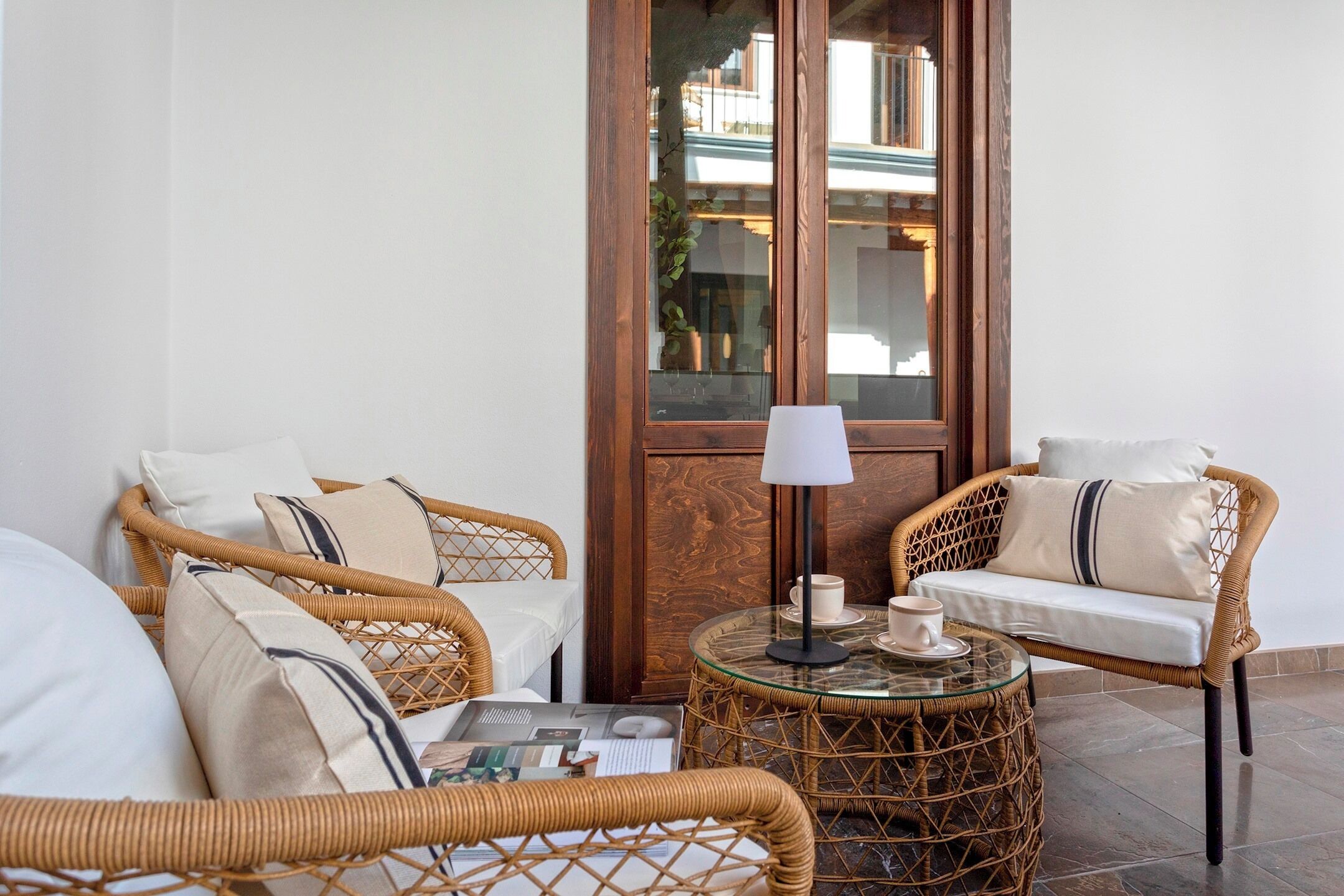 Apartment (2 Bedrooms) | Balcony