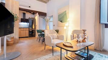 Appartement (2 Bedrooms) | Woonkamer