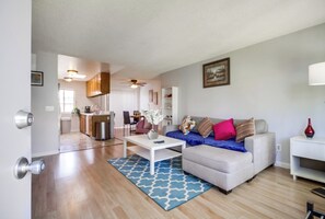 Smart-TV, Bücher, Musikbibliothek