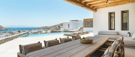 独特别墅, 海滩景观 | 起居区 | 50-英寸LED 电视(配备数码频道)