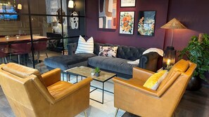 Lobby sitting area - The Depot in Bath (Bath)