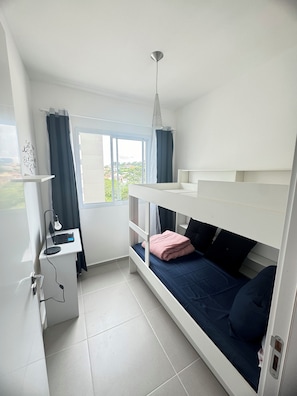 2 bedrooms, iron/ironing board, WiFi, bed sheets - Apartment with Suite (Centro São José dos Pinhais)