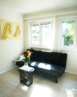 Living area - BLACK&WHITE vacation home (Niederösterreich)