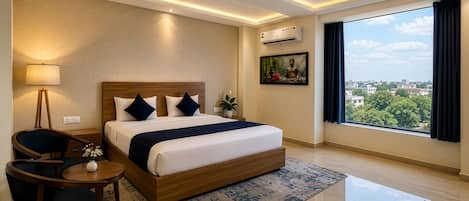 Desk, laptop workspace, soundproofing, rollaway beds