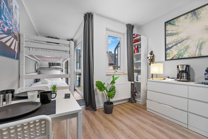 Basic But Comfortable, Cosi - 30 Min To Dusseldorf Exhibition/fair, Great Value - Krefeld
