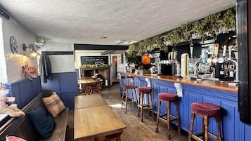 Studio | Bar (in der Unterkunft)