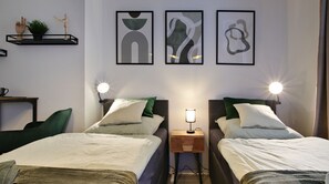 Business Condo, Multiple Beds, Balcony, City View | Room amenity