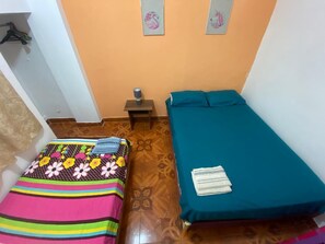 8 bedrooms, WiFi, bed sheets