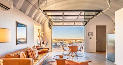 Desert Sky - Modern Oasis on 5 Acres + Marfa Lights Views