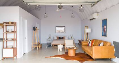 Desert Sky - Modern Oasis on 5 Acres in Marfa