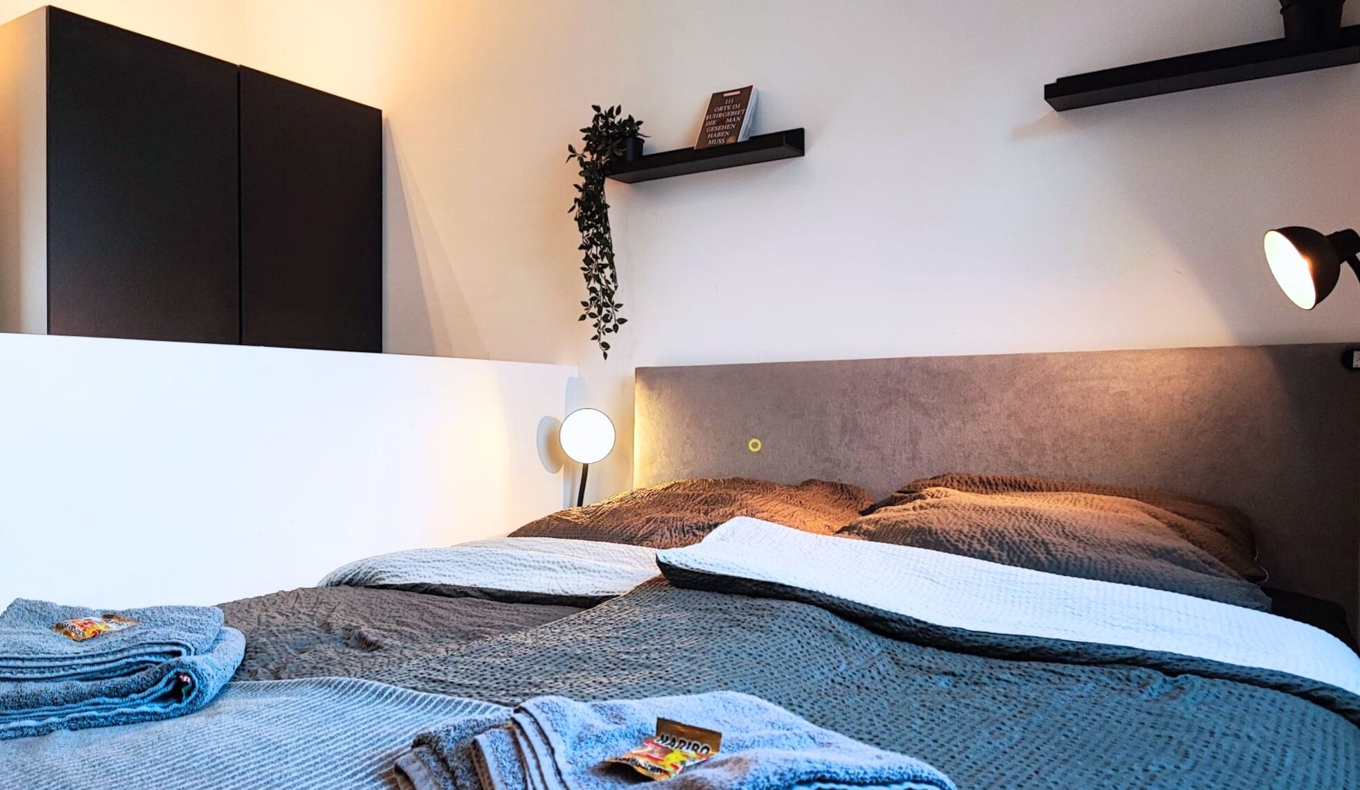 Business-lejlighed - 1 kingsize-seng - ikke-ryger - tekøkken | 1 soveværelse, individuelt design, individuel indretning