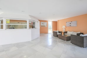 Lobby - Las Americas - Apartment In Isla Cristina (Isla Cristina)
