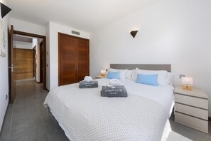 3 bedrooms, in-room safe, iron/ironing board, free WiFi