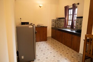 Interior - Vistar Holidays : Two-Bedroom Apartment with Balcony
 (Candolim)