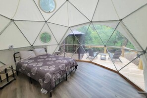 1 habitación y ropa de cama 