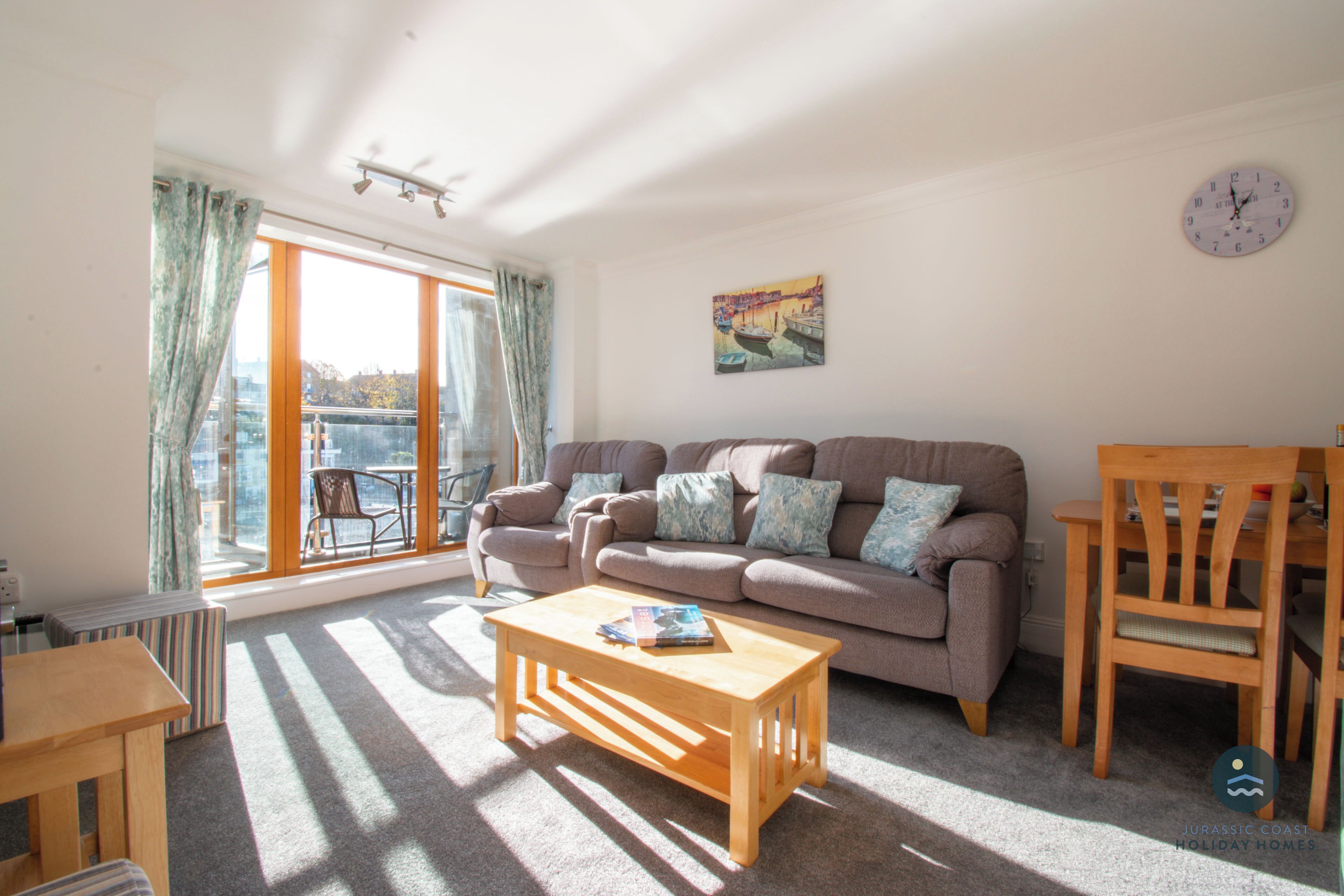 Townbridge Retreat - Two Bedroom Apartment, Sleeps 4 - Castle Cove, Weymouth