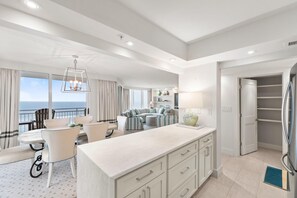 Condo, Multiple Beds (SeaSpray West 801- Gulf Front) | Interior